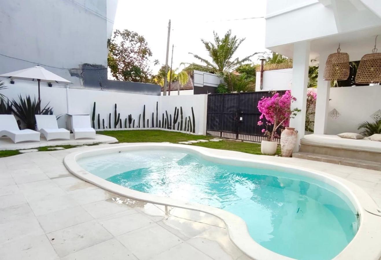 Casa De Lupe 5 Bedroom Villa In Kerobokan Σεμινιάκ Εξωτερικό φωτογραφία