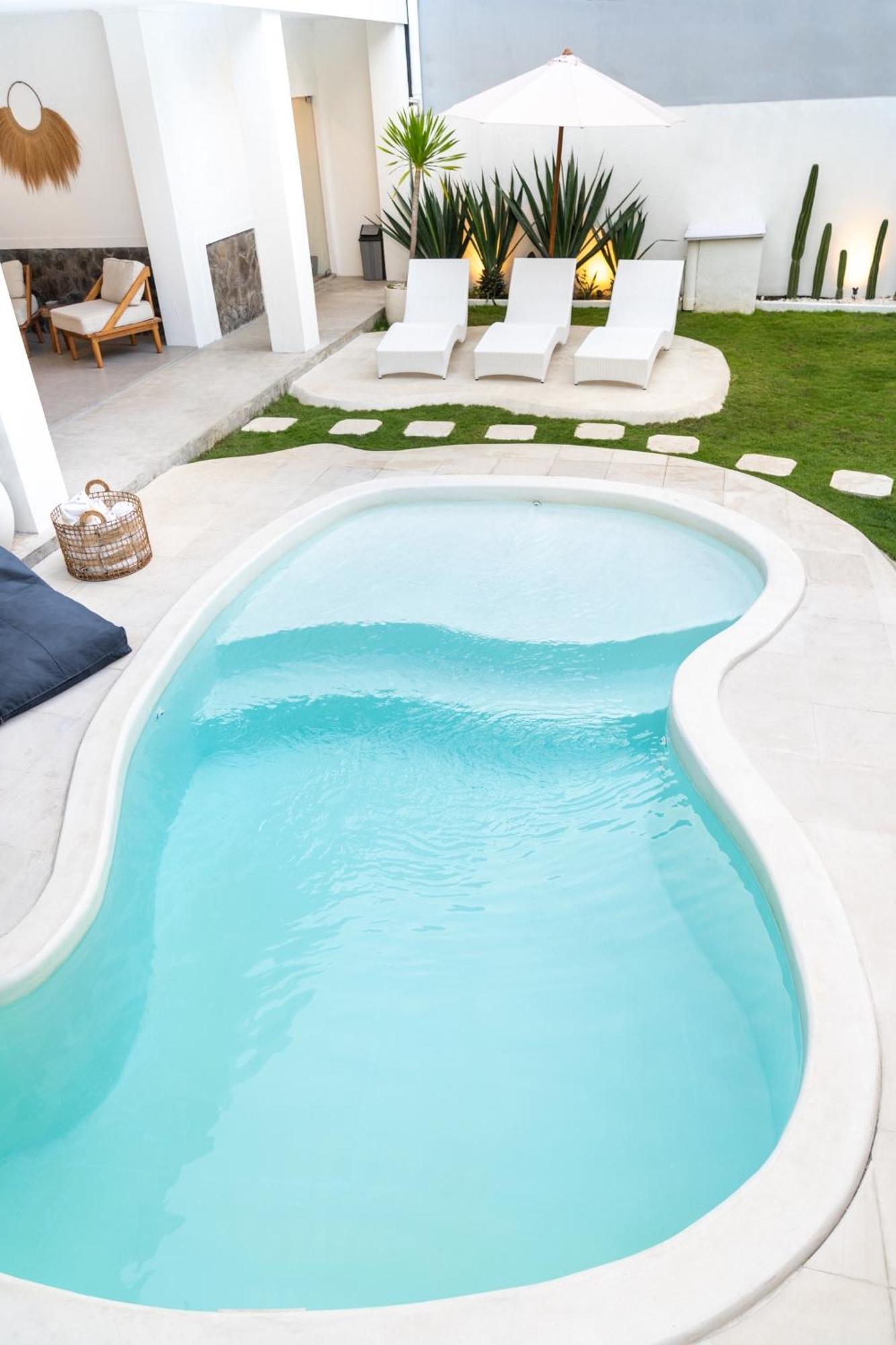 Casa De Lupe 5 Bedroom Villa In Kerobokan Σεμινιάκ Εξωτερικό φωτογραφία